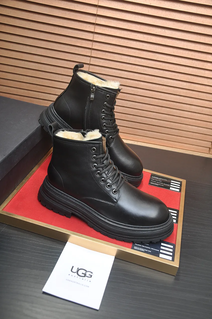 Men's shoes 💰680💶【UGG】(full genuine wool lining) Please pay attention to the quality of the original order and compare the thickness of the wool 🏮🏮Hot style Martin boots from Australia's warm luxury brand men's shoes, official website synchronization, Beckham men's style..., made of imported top-layer waxed cowhide, waxed toe box, Australian real wool velvet lining Carefully sewn...Imported rubber Martin boots outsole (comfortable, soft and wear-resistant). I really like the quality...Exquisite workmanship, you can't put it down once you see it. Code number 39-44